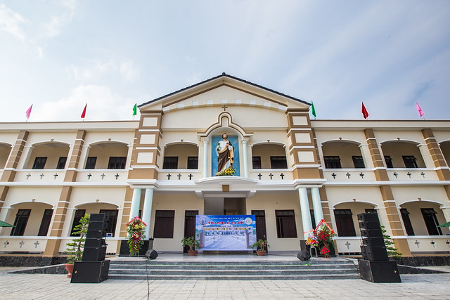 Thánh Lễ Tạ Ơn Khánh Thành Và Làm Phép Khu Nhà Nội Vi Tu Đoàn